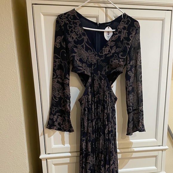 Olivaceous henna floral maxi dress - Picture 2 of 6